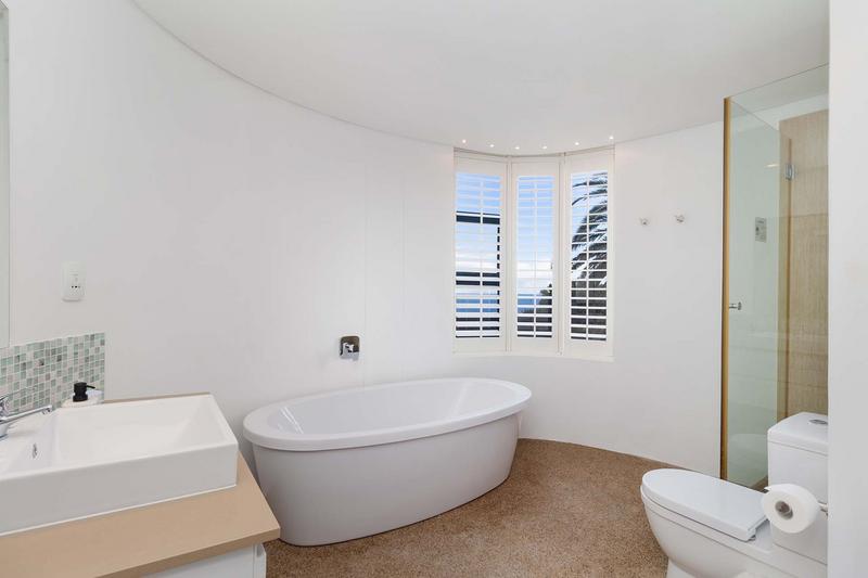 7 Bedroom Property for Sale in Llandudno Western Cape